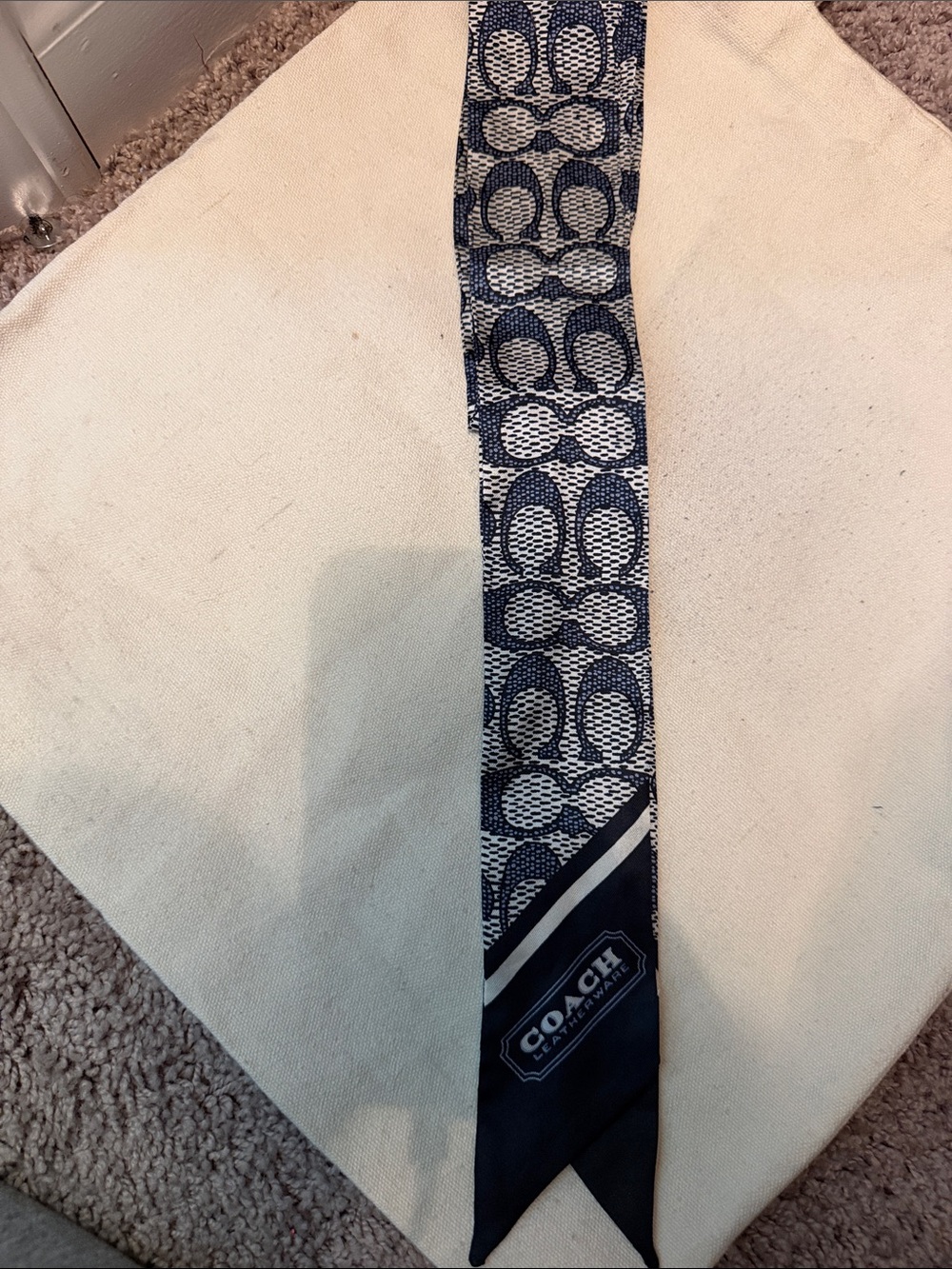 Coach Men's Navy Signature Print Silk Tie Scarf